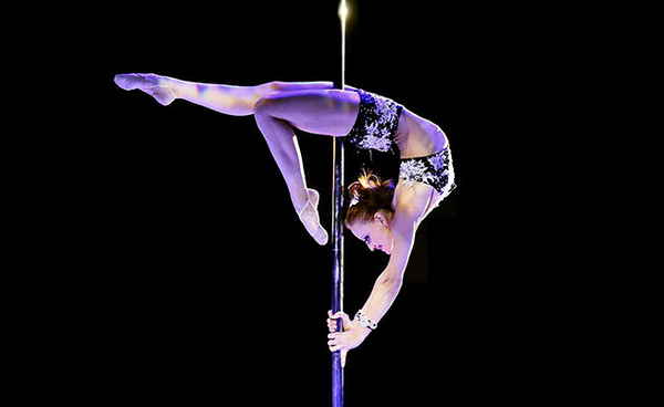 Roman Acrobatic Artist | Altus Entertainment